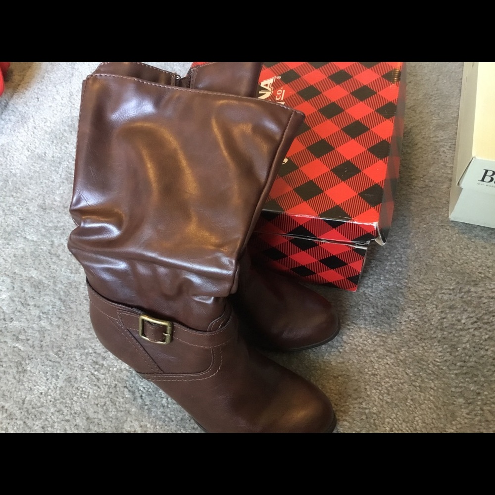 Women’s Arizona boots